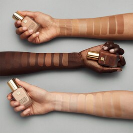 Double Wear - Stay-in-Place Foundation SPF 10 - Fond de teint sans transfert