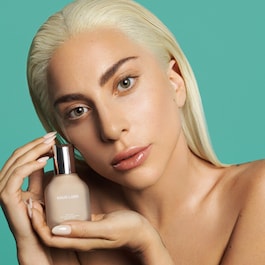 Triclone Skin Tech Foundation - Mittlere Deckkraft mit fermentierter Arnika
