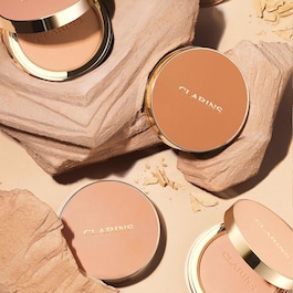 Ever Matte Compact Powder - Poudre Compacte Matifiante Infusée Au Lait De Pêcher