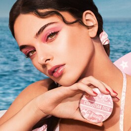 Dior Lip Glow Oil - Huile à lèvres brillante nourrissante rehausseur de couleur