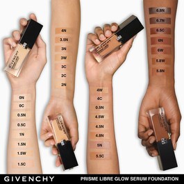 Prisme Libre Glow Serum - Hautpflegende Foundation